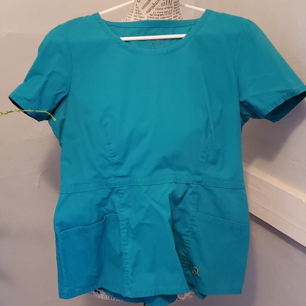 Scrub top